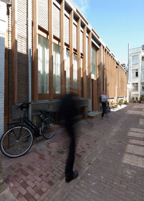 rushi_Housing-Elandsstraat-by-Bastiaan-Jongerius-Architecten_1sq.jpg