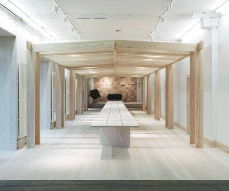 Dinesen-Showroom-by-OeO_rushi_sq.jpg