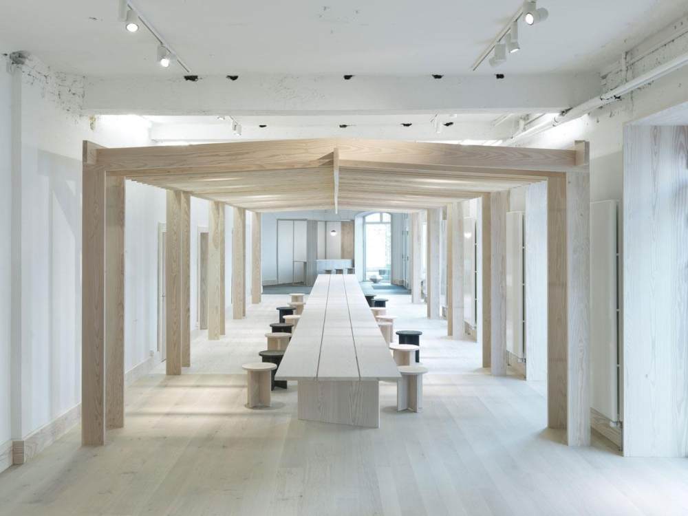 01-dinesen-showroom-oeo.jpg