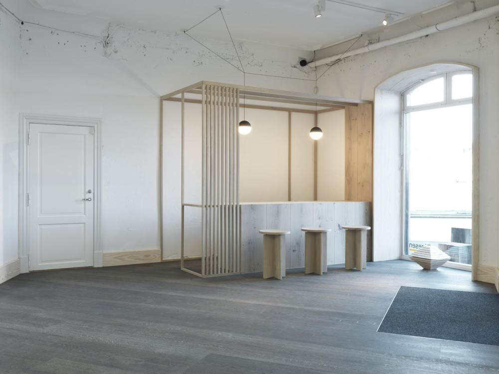 01-dinesen-showroom-oeo.jpg