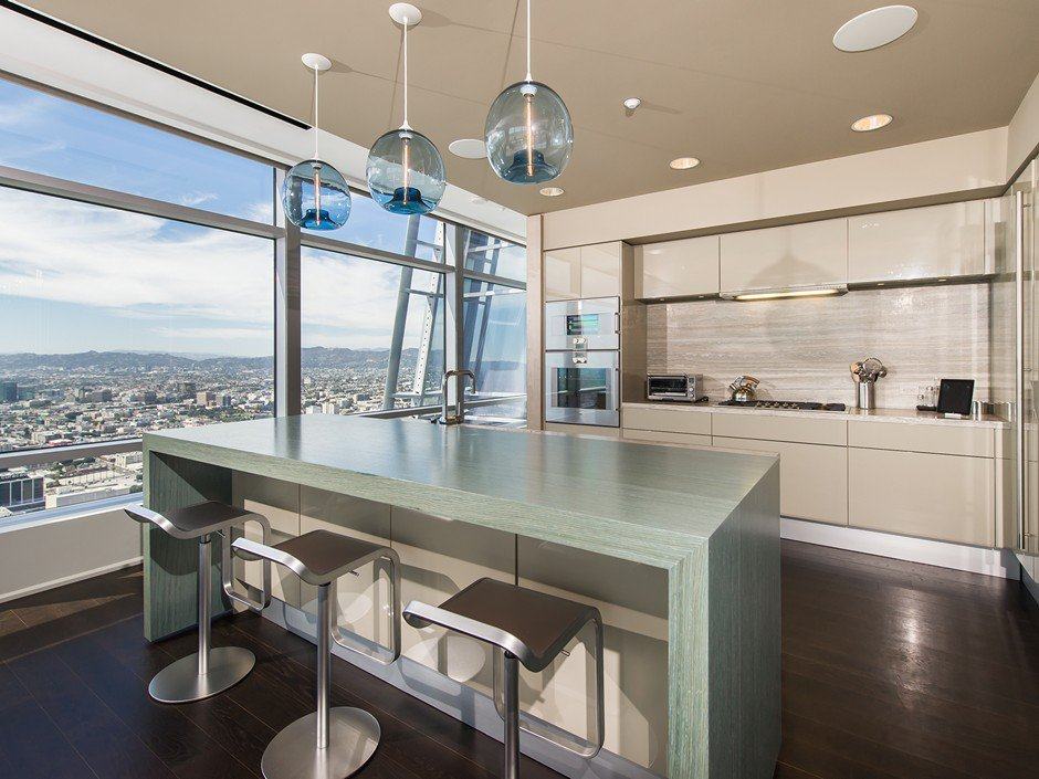 51a-duplex-penthouse-of-the-ritz-carlton-residences-in-los-angeles-01.jpg