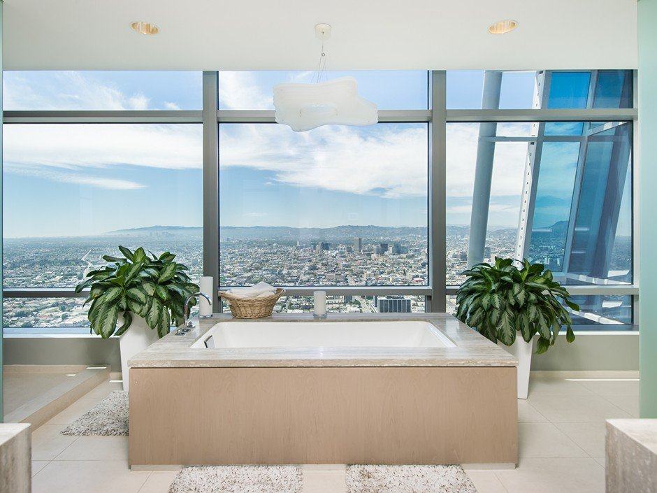 51a-duplex-penthouse-of-the-ritz-carlton-residences-in-los-angeles-01.jpg