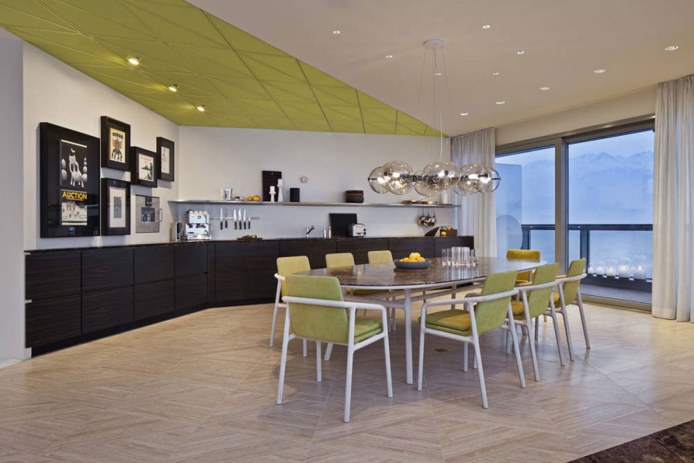 ritz-apartment-01.jpg
