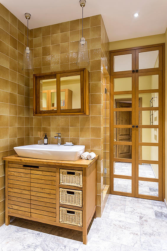 74-sqm-apartment-with-authentic-vintage-and-retro-furniture-by-Moscow-based-Odnushechka-Studio-10.jpg