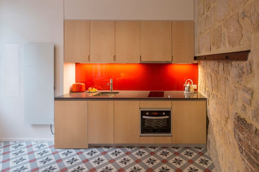One-Room-Flat-in-a-Mid-Seventeenth-Century-Mansion-Townhouse-1.jpg