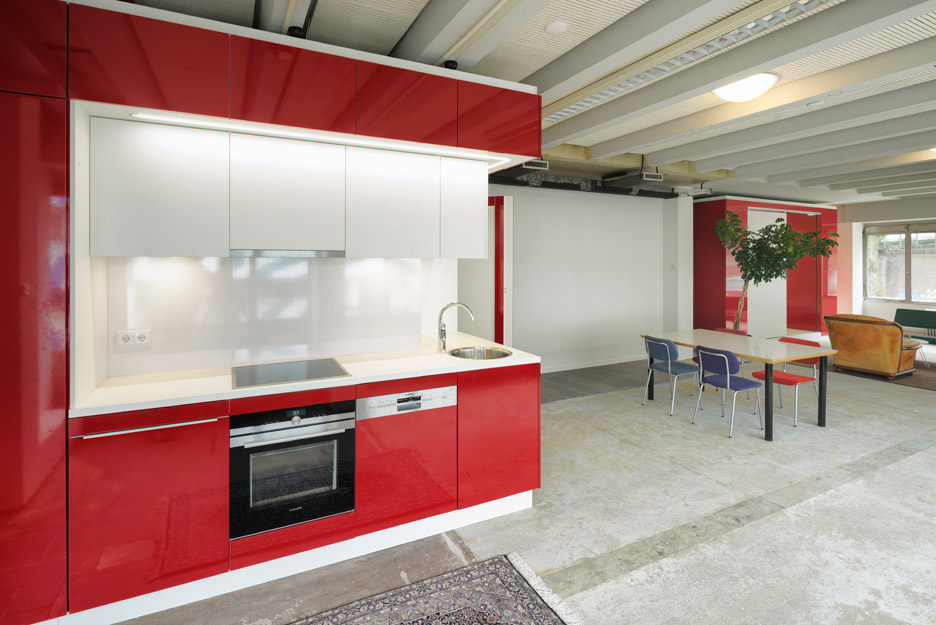 hub-rotterdam-kraaijvanger-modular-kitchen-bathroom-unit_rushi_1568_0.jpg