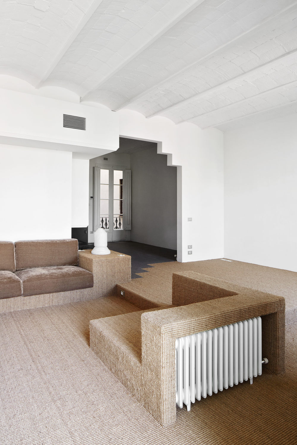 house-girona-barcelona-arquitectura-g-interiors-residential-spain_rushi_hero.jpg