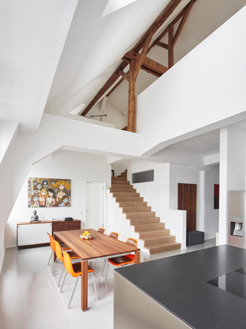 renovation-historic-building-contemporary-addition-netplete-original-volume-rushi-01.jpg