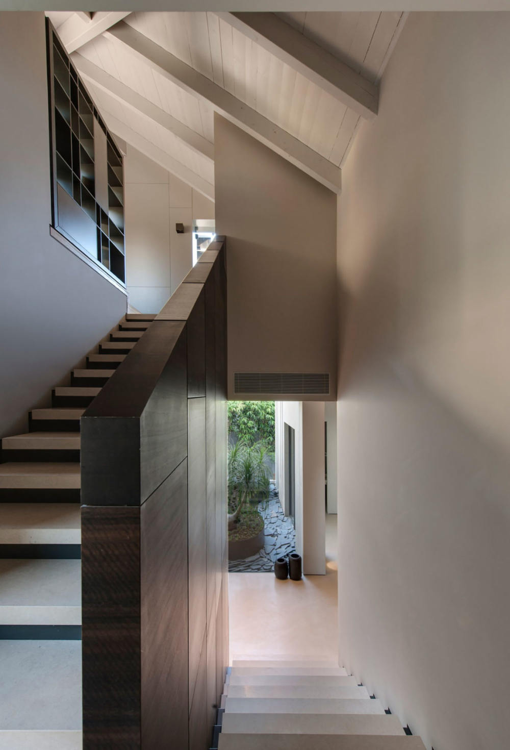 the-b-house-01.jpg