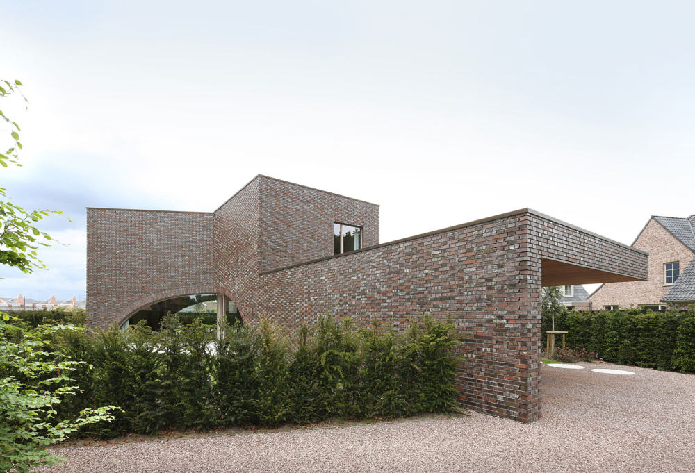 villa-moerkensheide-by-dieter-de-vos-architecten-01.jpg
