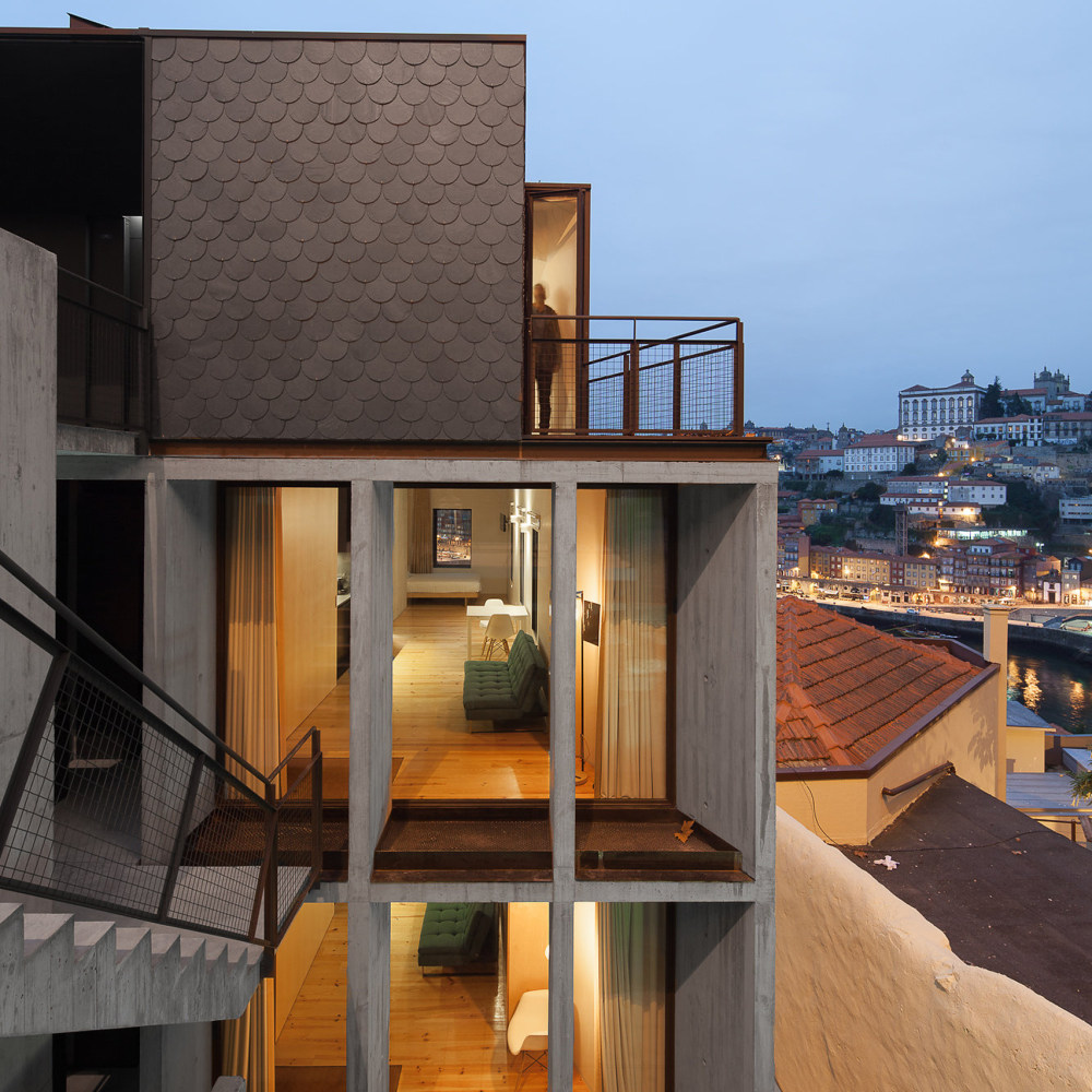 oh-porto-apartments-nuno-sousa-melo-hugo-ferreira-architects-portugal_rushi_sq.jpg