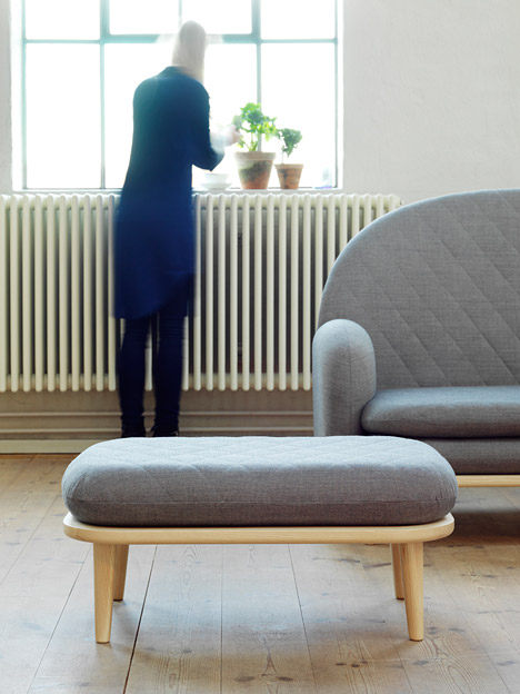 Base-of-Rise-sofa-by-Note-Design-Studio-extends-to-form-a-side-table_rushi_1.jpg