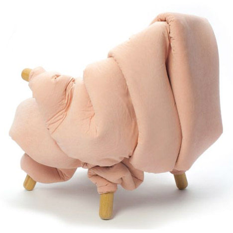 Flesh-Chair-wrapped-in-squishy-rolls-of-fat-by-Nanna-Kiil_rushi_1.jpg