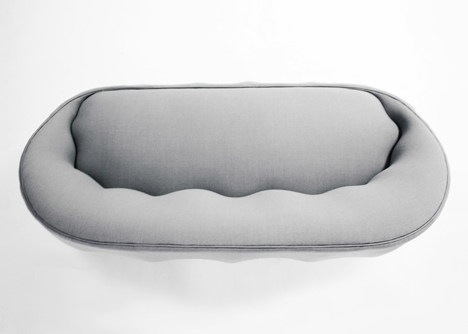 Coquille-sofa-by-Markus-Johansson_rushi_1sq.jpg
