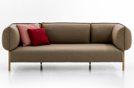 love-me-Tender-sofa-system-by-Patricia-Urquiola-for-Moroso_rushi_2sq.jpg