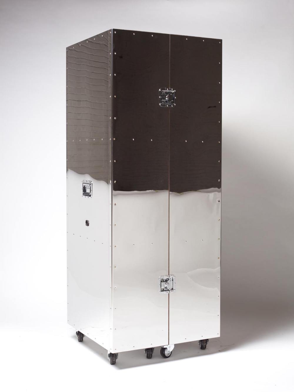steel-crate-furniture-by-naihan-li-33.jpg