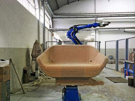 Corques-sofa-by-Lucie-Koldova_rushi_sq2.jpg