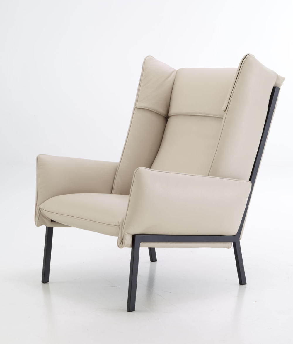 Beau-Fixe-Chair-LIGNE-ROSET-Inga-Sempe-1.jpg