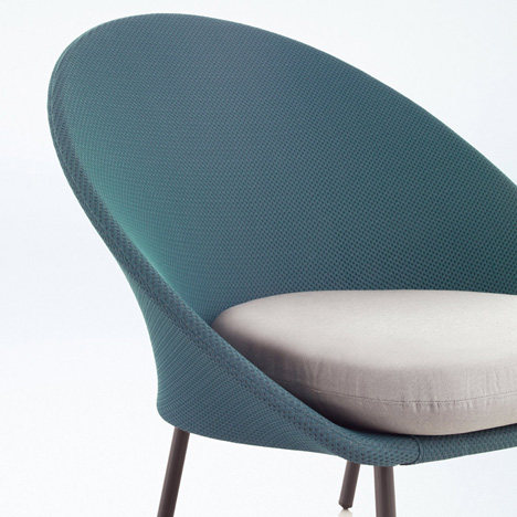 Mut-Design-Twins-lounge-chairs_rushi_sq.jpg
