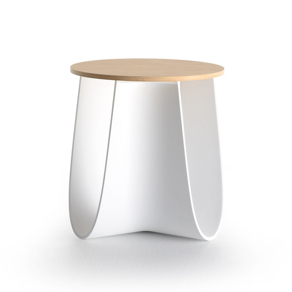 25-furniture-lighting-designs-from-salone-del-mobile-2016-h-horse-nendo-kartell-akihiro-yoshida-milan-2016_rushi_1568_7.jpg