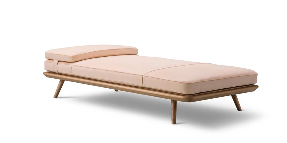 Fredericia-Furniture-Spine-1-Daybed.jpg