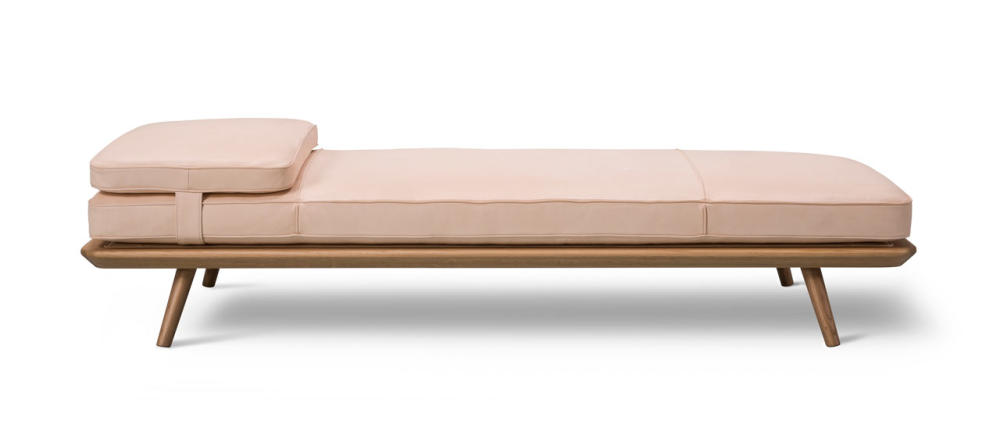 Fredericia-Furniture-Spine-1-Daybed.jpg