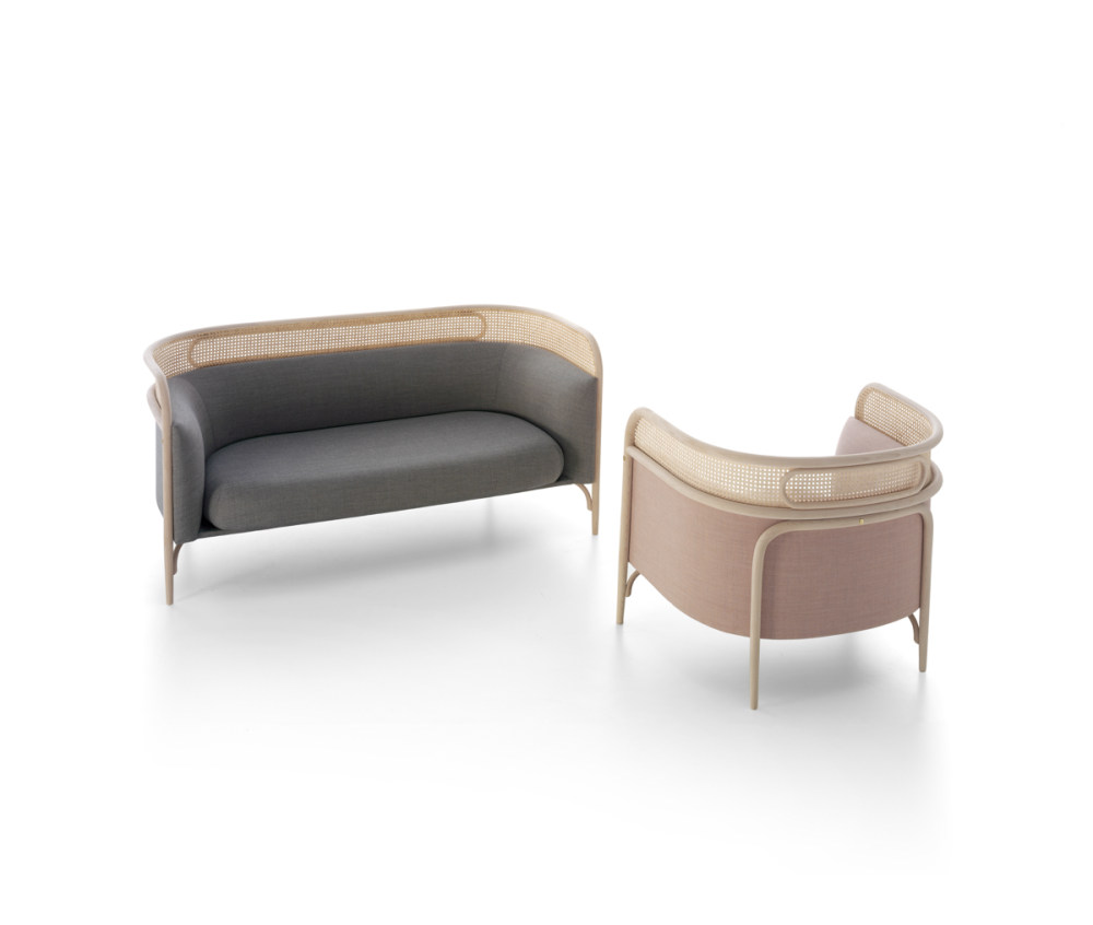 GTV_Targa-sofa-lounge-pouf_design-GamFratesi.jpg