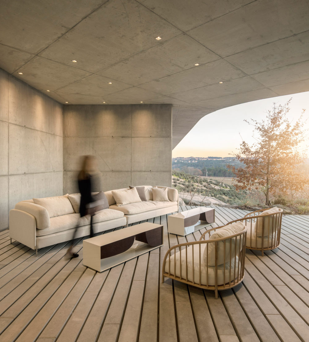 claesson-koivisto-rune-collection-dux-furniture-design_rushi_hero.jpg