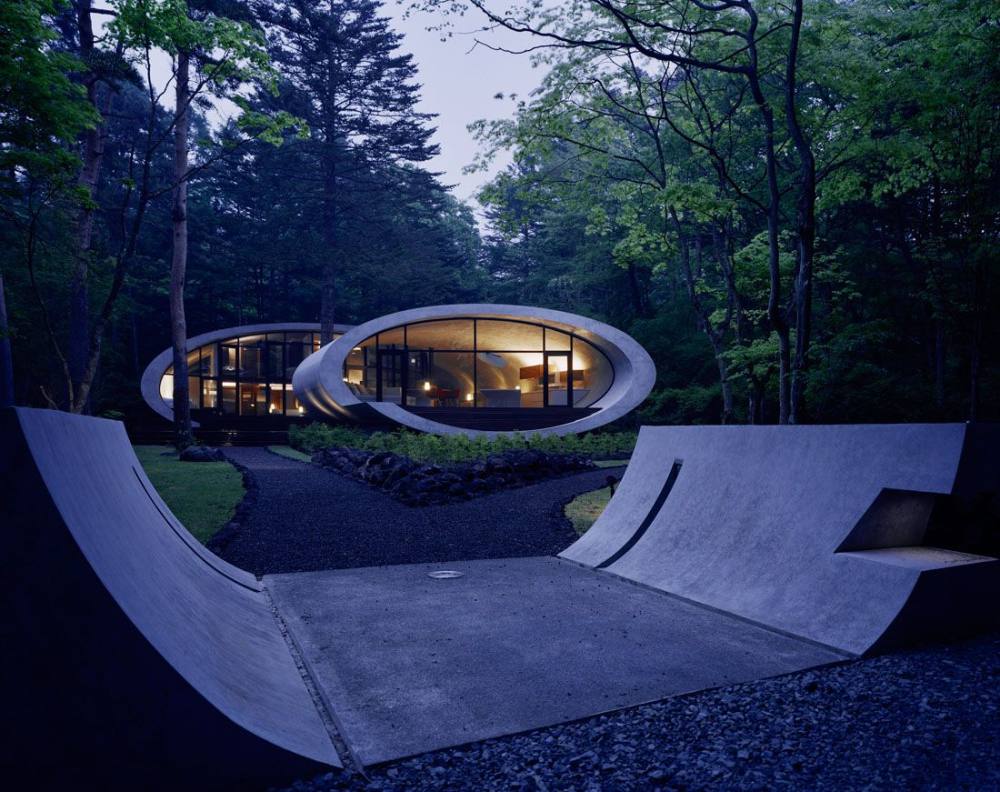 ultramodern-shell-residence-1.jpg