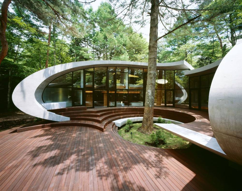 ultramodern-shell-residence-1.jpg