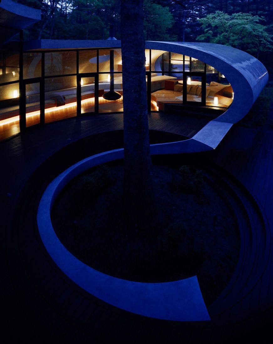 ultramodern-shell-residence-1.jpg