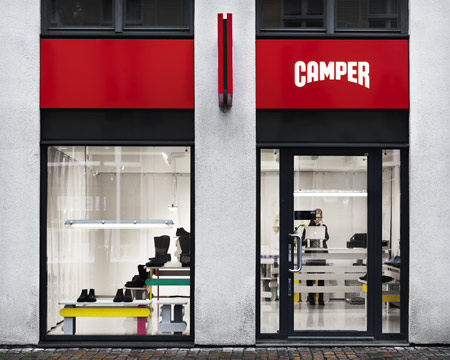 dzn_Camper-store-in-Malmo-by-TAF-3.jpg