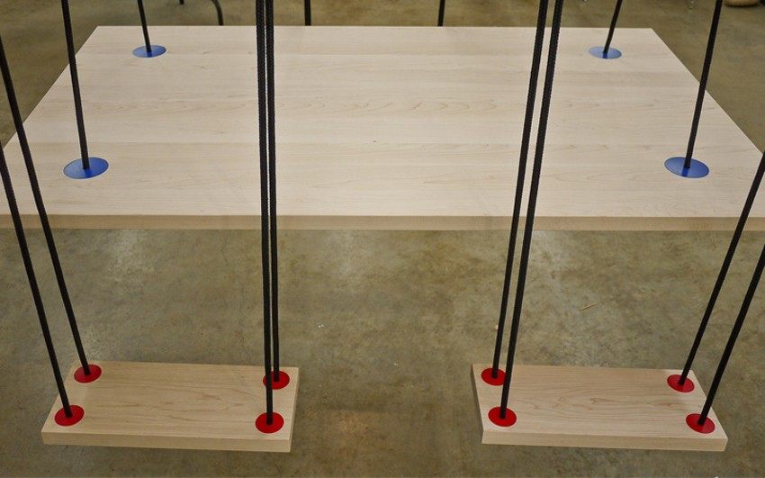 eat-and-play-swinging-table-and-seats-rodrigo-caula-gessato-1.jpg