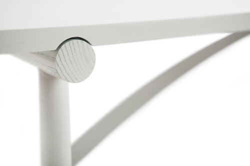 bow-table-bench-benjamin-hubert-1.jpg