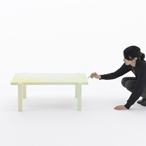 rushi_Colored-pencil-table-by-Nendo-1.jpg