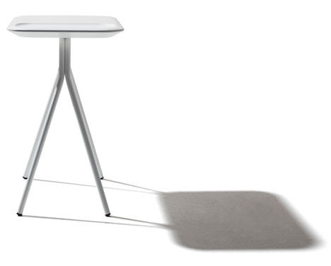 rushi_Scallop-table-by-Samuel-Wilkinson-for-Versus_1_square.jpg