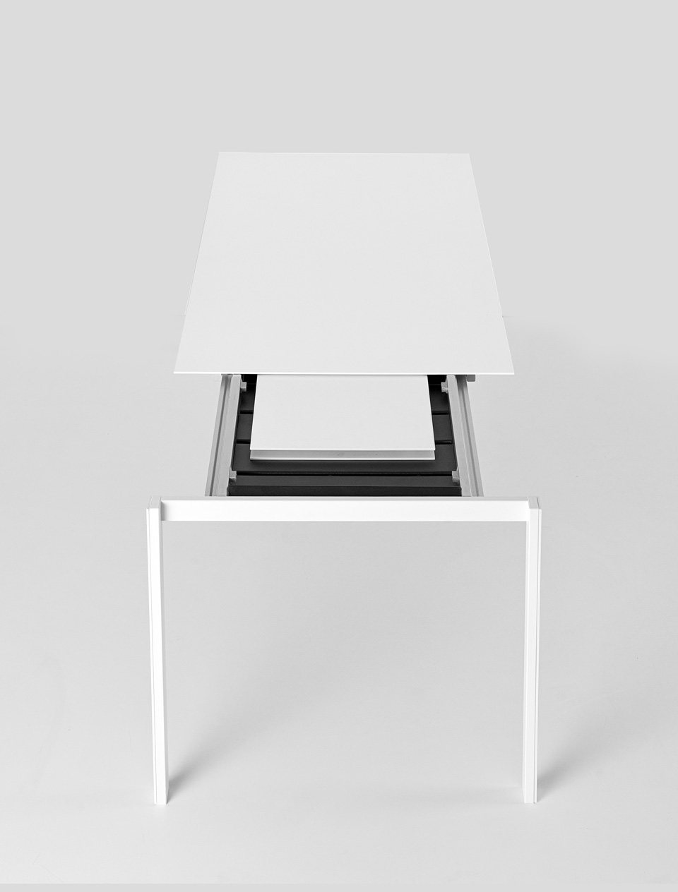 thin-k-longo-table-by-luciano-bertoncini-for-kristalia-7.jpg