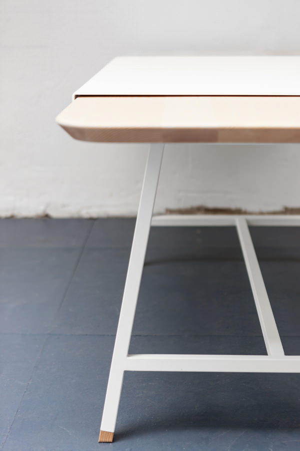 leibal_juddtable_trustindesign_1.jpg