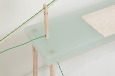 rushi_resin_tables_Roel-Huisman_sq_1.jpg