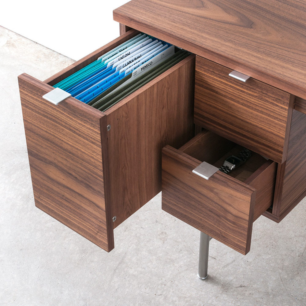 leibal_conraddesk_gusmodern_1.jpg