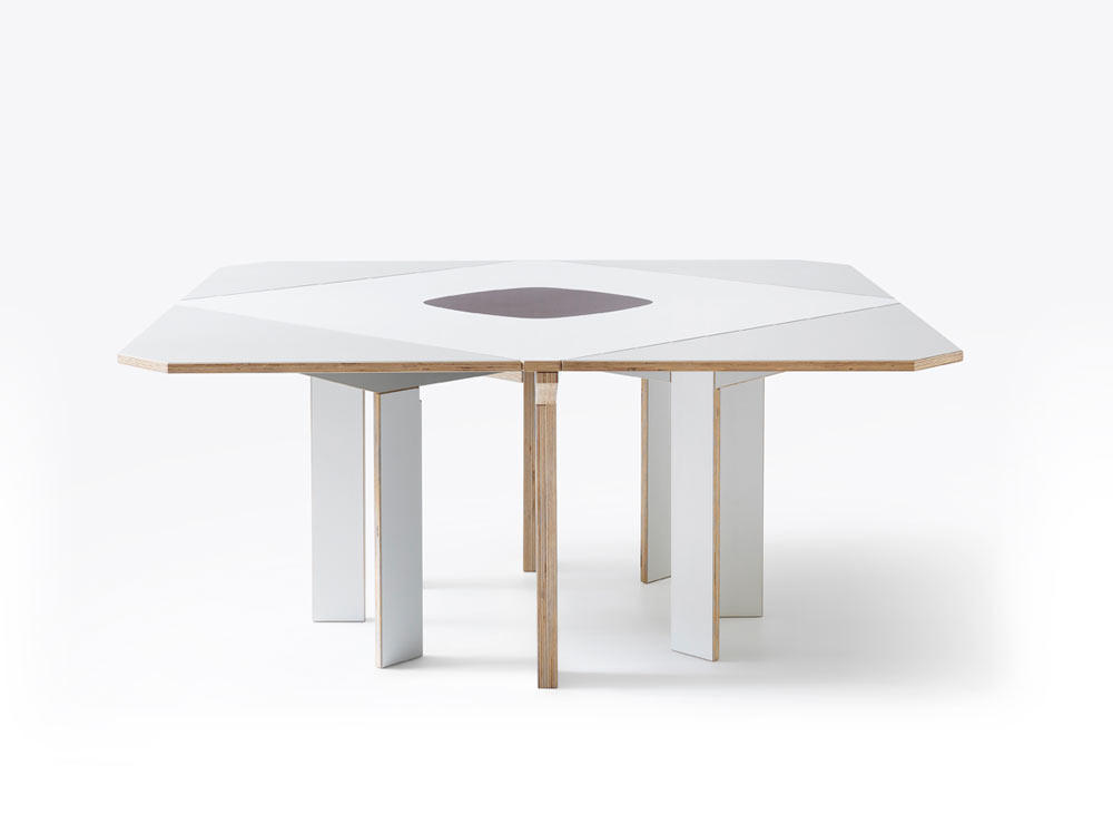 Gironde-Extendible-table-Mediodesign-1.jpg