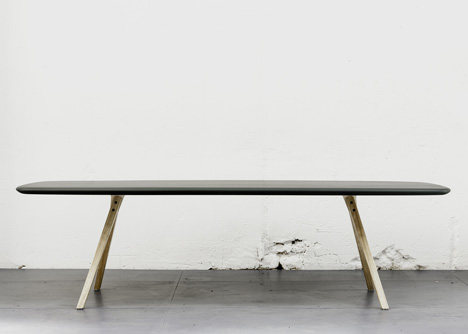 rushi_Log-Table-by-Trust-in-Design_1sq.jpg