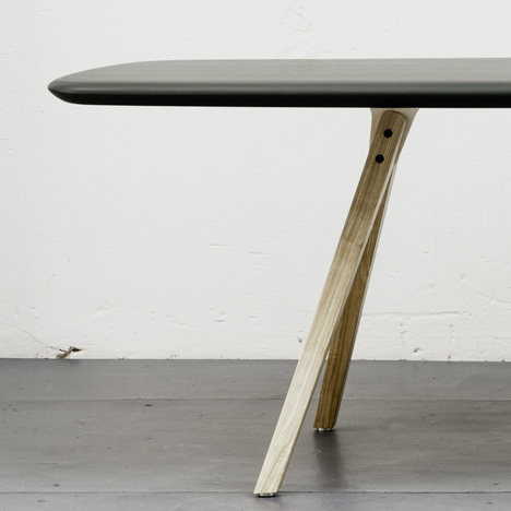 rushi_Log-Table-by-Trust-in-Design_1sq.jpg