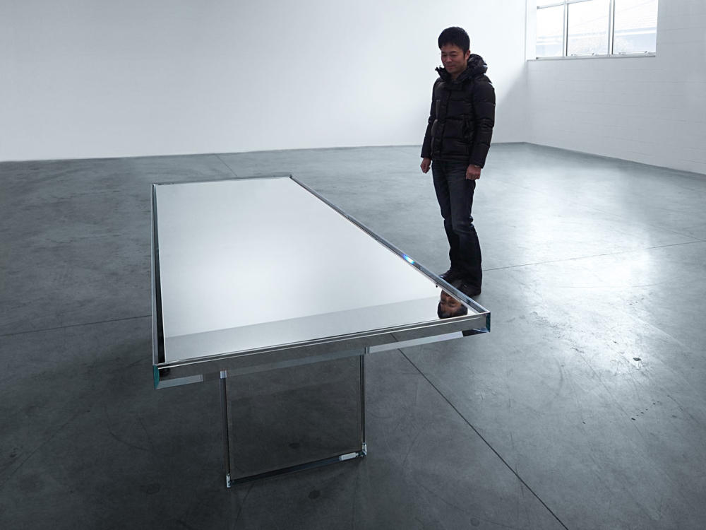 PRISM-Mirror-Table-Tokujin-Yoshioka-1.jpg