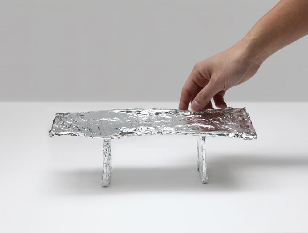 PRISM-Mirror-Table-Tokujin-Yoshioka-1.jpg