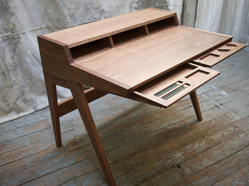 home-office-homework-desk-by-tomas-kral-2.jpg