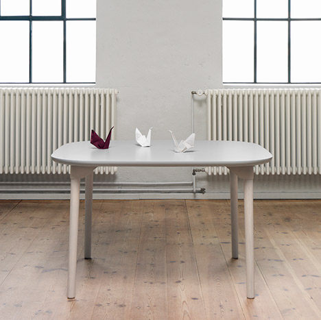 Sam-table-by-Note-Design-Studio_rushi_468_2.jpg