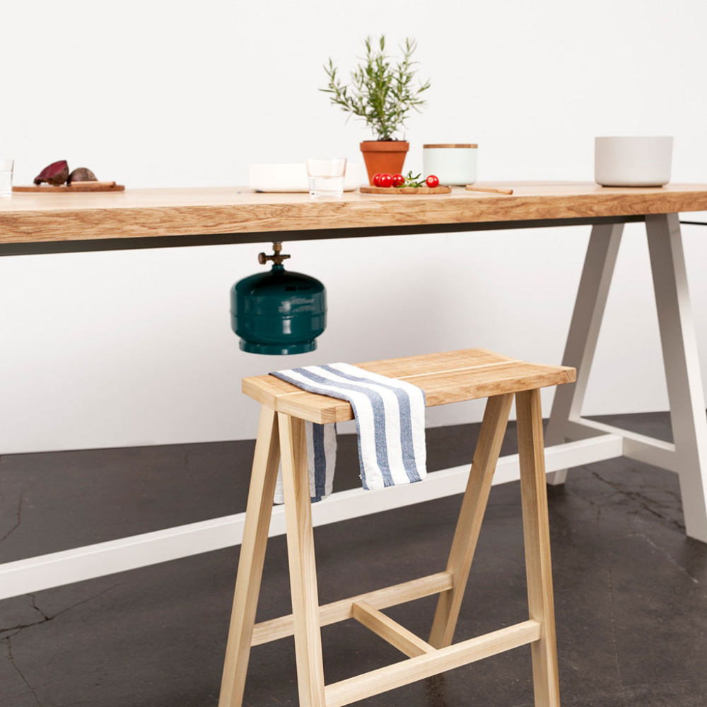 cooking-table-for-a-minimalist-kitchen-experience-4.jpg