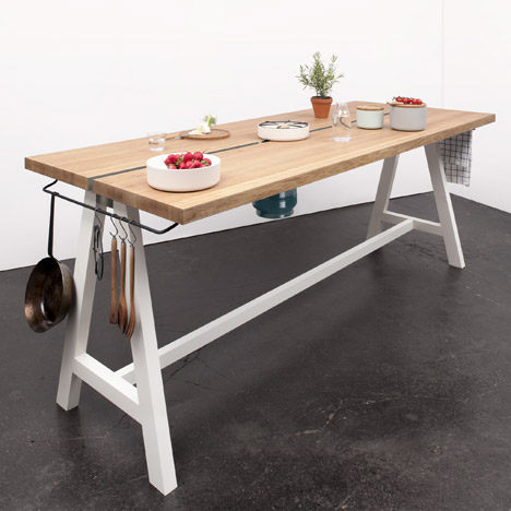 Cooking_Table_by_Moritz_Putzie_rushi_468c_1.jpg