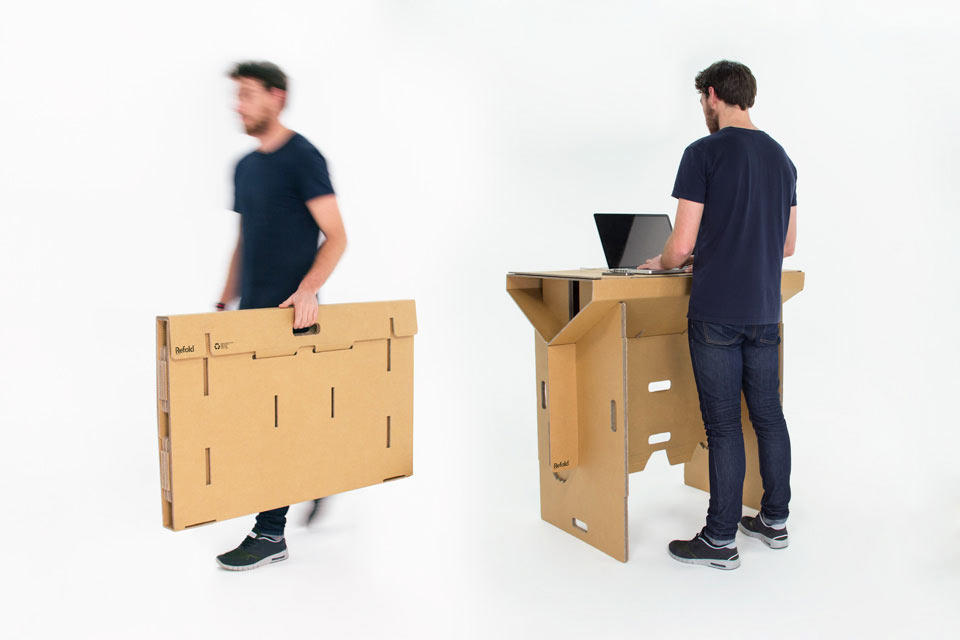 Refold_Portable-cardboard-desk-Matt-Innes-1.jpg